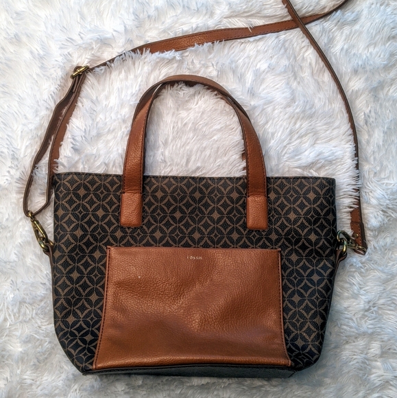 Fossil Handbags - Fossil Cross Body Purse